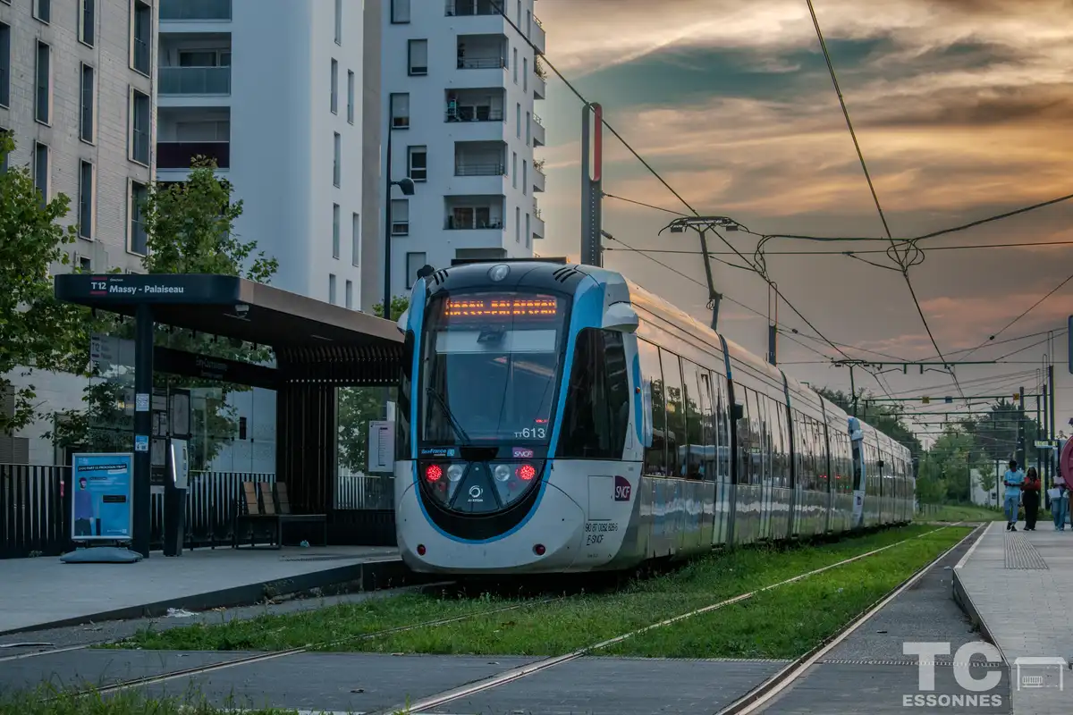 TT 613 - U 52600 Alstom Citadis Dualis