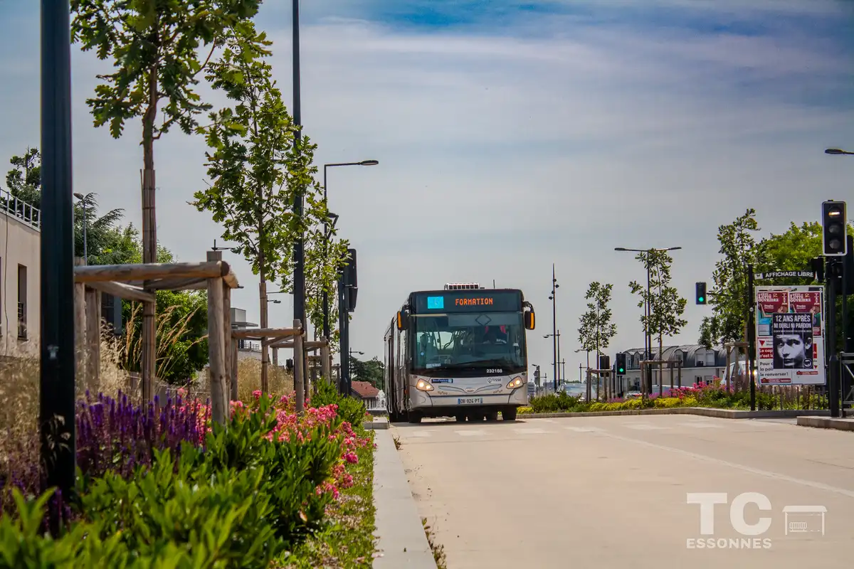 232188 - HeuliezBus GX 427 (245)