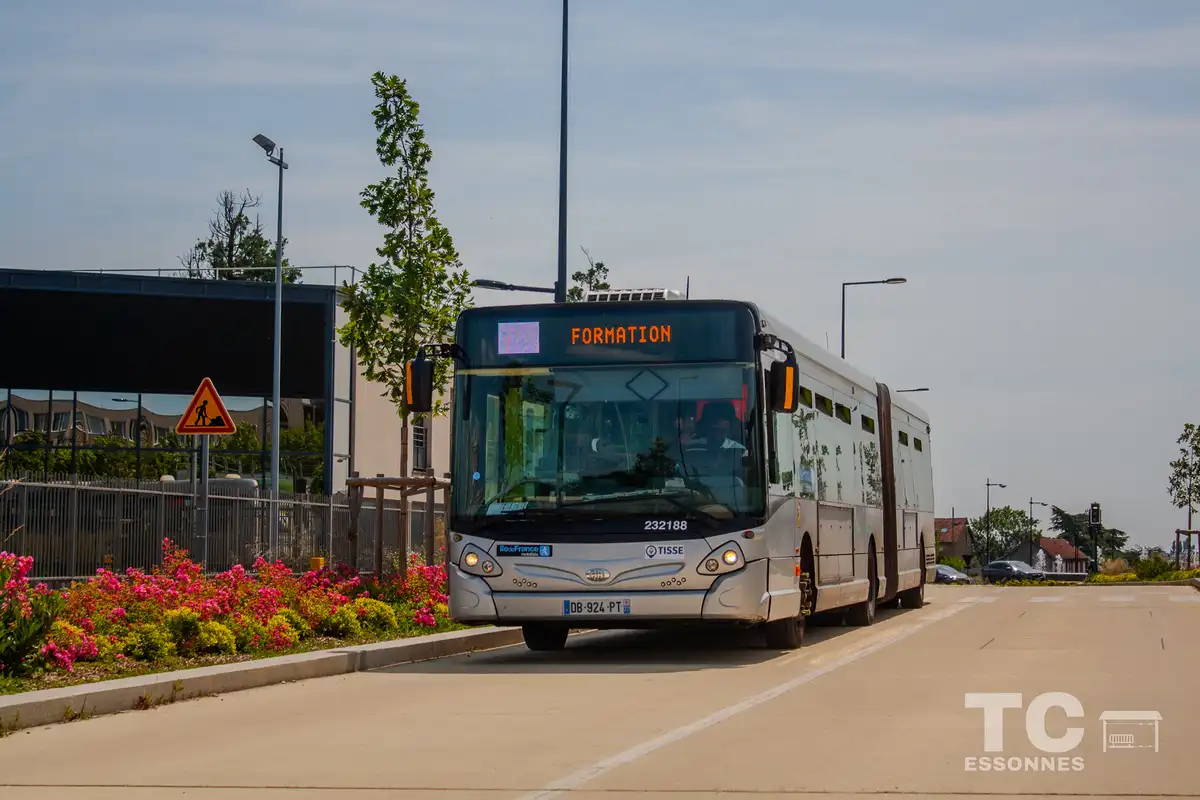 232188 - HeuliezBus GX 427 (245)