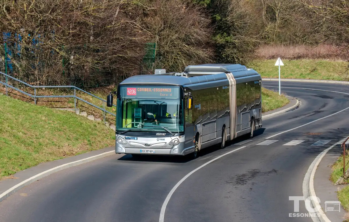 232197 - HeuliezBus GX 437 Hybride (2006)